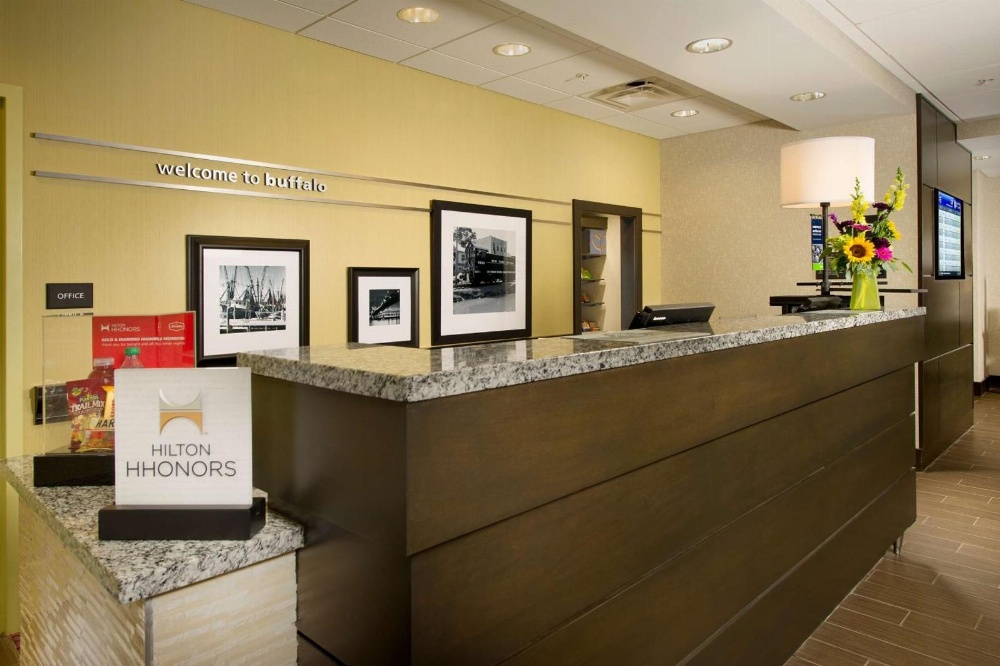 Hampton Inn By Hilton & Suites - Buffalo Airport